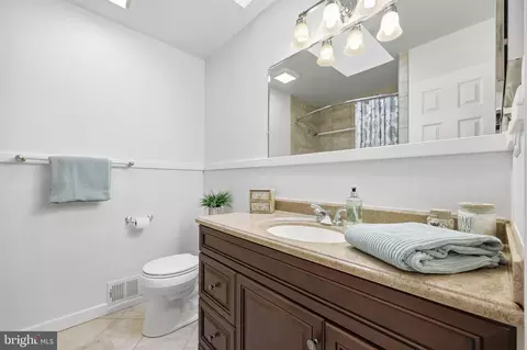 Bath - 6304 Forest Mill Ln, Laurel, MD 20707 photo 2 of 4