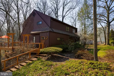 109 Ridge Rd, Greenbelt, MD 20770