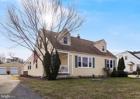 6905 E Clinton St, Clinton, MD 20735