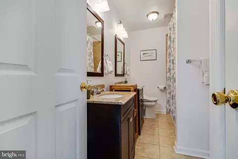 Entry Way - 6905 E Clinton St, Clinton, MD 20735 photo 3 of 3