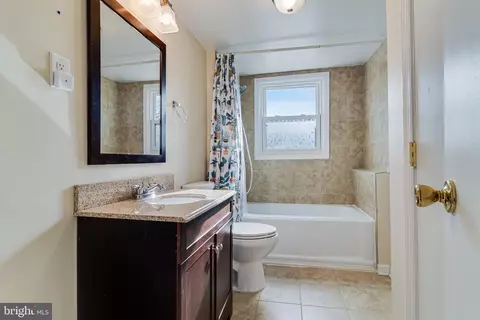 Bath - 6905 E Clinton St, Clinton, MD 20735 photo 1 of 2