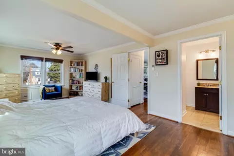 Bedroom - 6905 E Clinton St, Clinton, MD 20735 photo 1 of 6