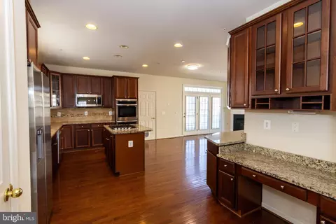 Entry Way - 9814 Traver St, Bowie, MD 20721 photo 2 of 16