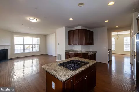 Living - 9814 Traver St, Bowie, MD 20721 photo 6 of 12