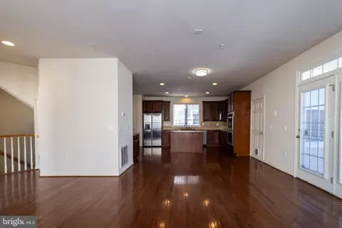 Living - 9814 Traver St, Bowie, MD 20721 photo 8 of 12