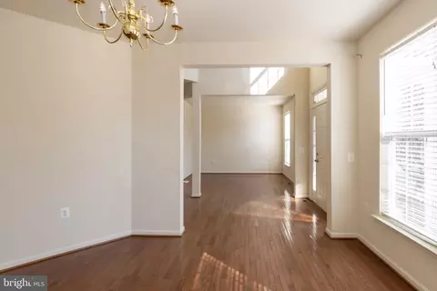 Living - 9814 Traver St, Bowie, MD 20721 photo 4 of 12