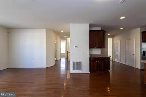 Entry Way - 9814 Traver St, Bowie, MD 20721 photo 5 of 16