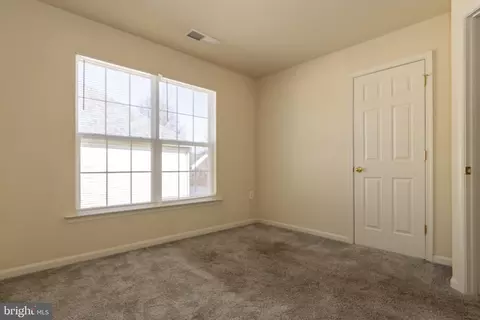 Bedroom - 9814 Traver St, Bowie, MD 20721 photo 3 of 9