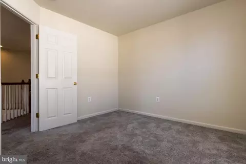 Bedroom - 9814 Traver St, Bowie, MD 20721 photo 5 of 9