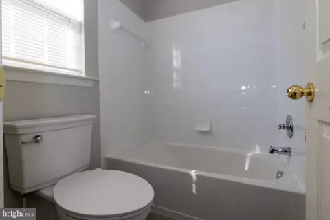 Bath - 9814 Traver St, Bowie, MD 20721 photo 2 of 3