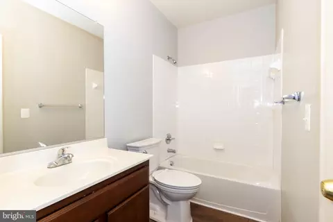 Entry Way - 9814 Traver St, Bowie, MD 20721 photo 13 of 16