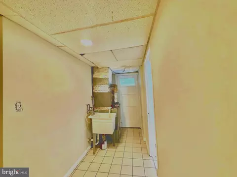 Entry Way - 8404 12th Ave, Silver Spring, MD 20903 photo 7 of 7