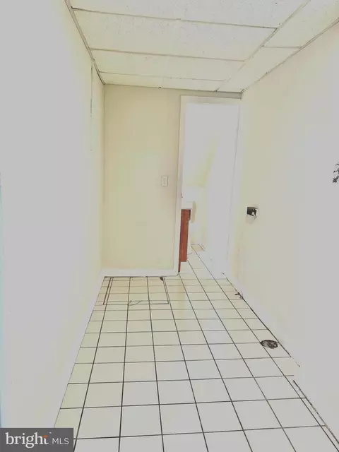 Entry Way - 8404 12th Ave, Silver Spring, MD 20903 photo 5 of 7