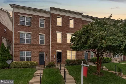 530 Victorianna Dr, Capitol Heights, MD 20743