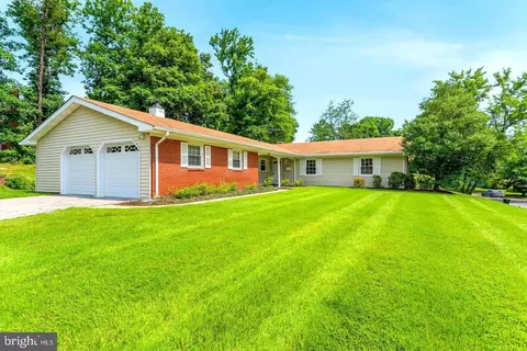 12600 Cedarbrook Ln, Laurel, MD 20708