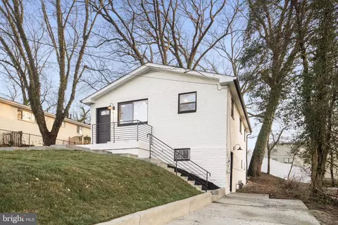 5117 Emo St, Capitol Heights, MD 20743