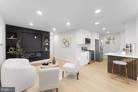 5117 Emo St, Capitol Heights, MD 20743