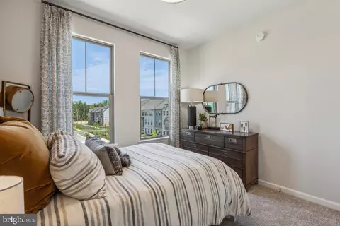 Bedroom - 7035 Gladebrook Rd, Brandywine, MD 20613 photo 2 of 8