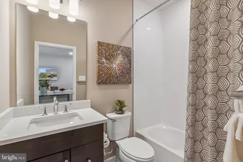 Bath - 7023 Gladebrook Rd, Brandywine, MD 20613 photo 1 of 3