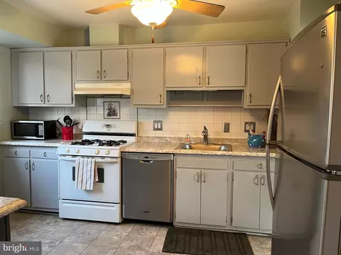 Kitchen - 7018 Redmiles Rd, Laurel, MD 20707 photo 3 of 4