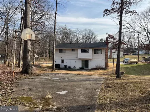 Exterior - 7018 Redmiles Rd, Laurel, MD 20707 photo 2 of 3