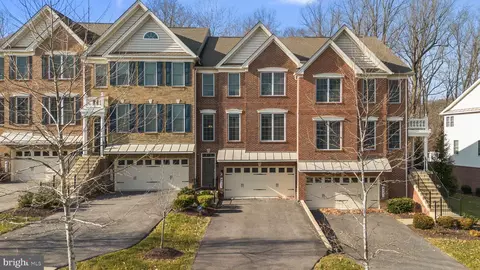 4323 Spring Foal Ct, Marlboro, MD 20772