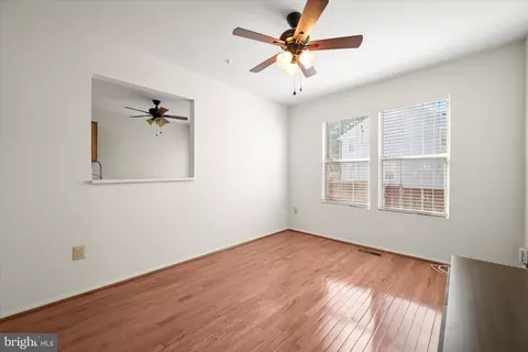 Living - 10789 Kitchener Ct, Bowie, MD 20721 photo 5 of 9