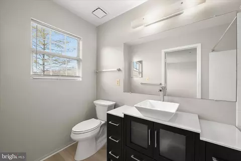 Bath - 10789 Kitchener Ct, Bowie, MD 20721 photo 1 of 4