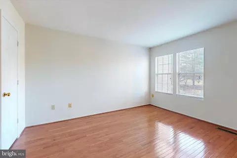 Living - 10789 Kitchener Ct, Bowie, MD 20721 photo 7 of 9