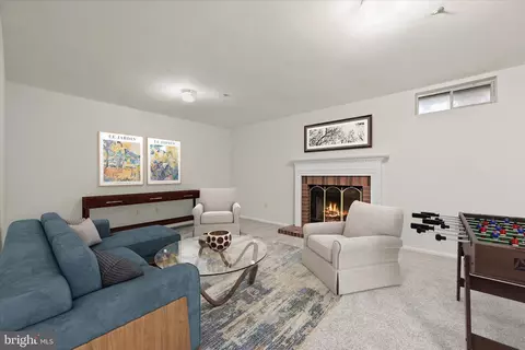 Living - 10789 Kitchener Ct, Bowie, MD 20721 photo 2 of 9
