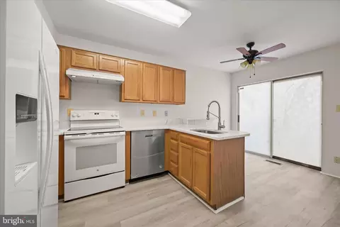Kitchen - 10789 Kitchener Ct, Bowie, MD 20721 photo 4 of 4