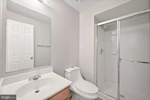Bath - 10789 Kitchener Ct, Bowie, MD 20721 photo 4 of 4