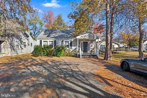 5122 Decatur St, Hyattsville, MD 20781