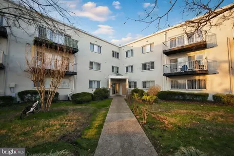 1005 Chillum Rd #117, Hyattsville, MD 20782