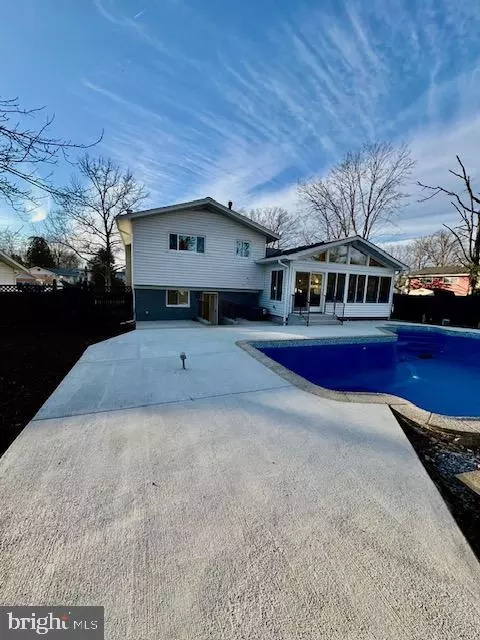 7023 Dolphin Rd, Lanham, MD 20706 photo 41