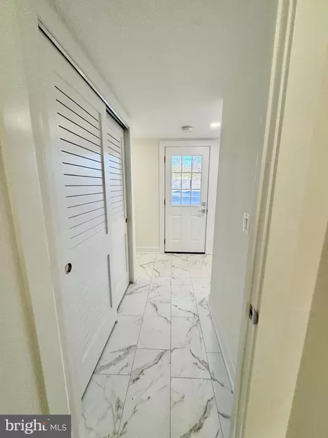 7023 Dolphin Rd, Lanham, MD 20706 photo 29