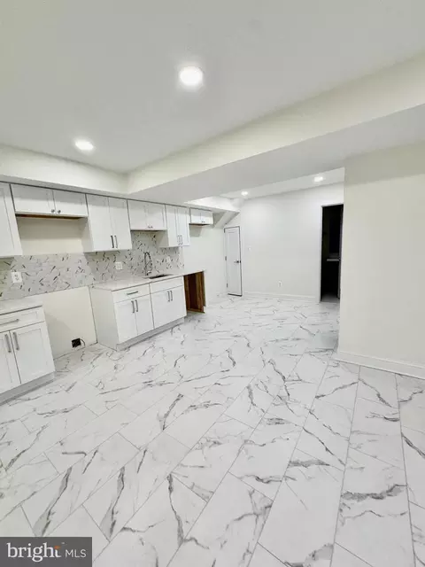 7023 Dolphin Rd, Lanham, MD 20706 photo 34