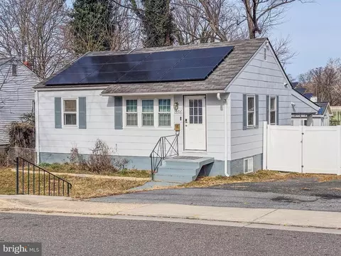 3602 Allison St, Brentwood, MD 20722