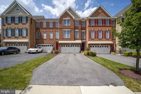 4521 Thoroughbred Dr, Marlboro, MD 20772