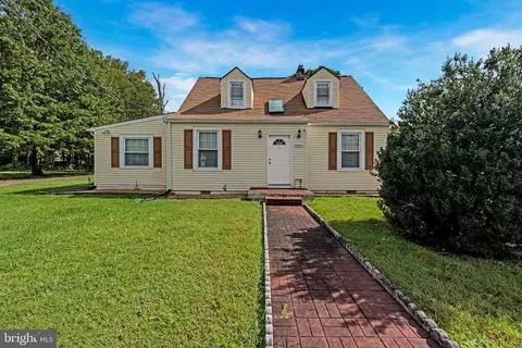 5200 Mapleshade Ln W, Marlboro, MD 20772