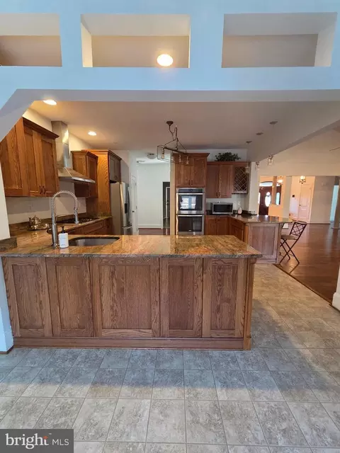 Kitchen - 6707 Burch Hill Rd, Brandywine, MD 20613 photo 2 of 3