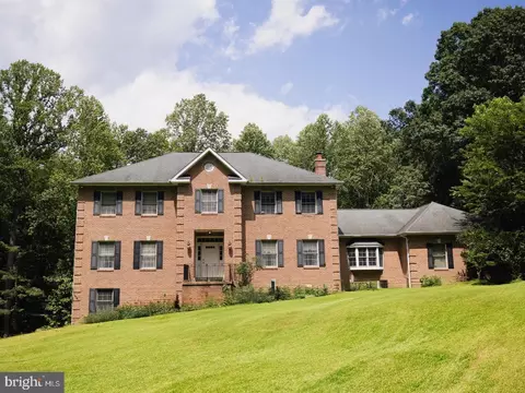 13814 W End Farm Rd, Marlboro, MD 20772