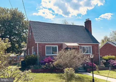 705 Somerset Pl, Hyattsville, MD 20783