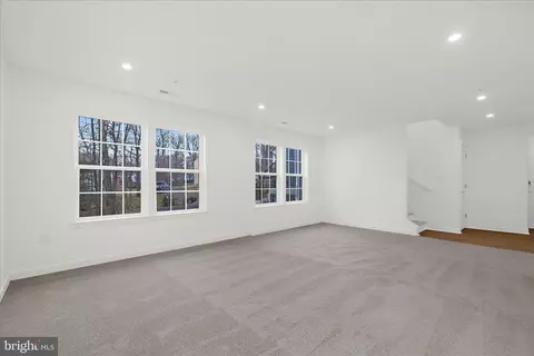 Living - 5705 Lincoln Ave, Lanham, MD 20706 photo 2 of 3