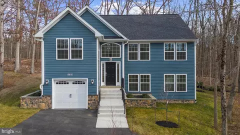 Exterior - 5705 Lincoln Ave, Lanham, MD 20706 photo 2 of 9