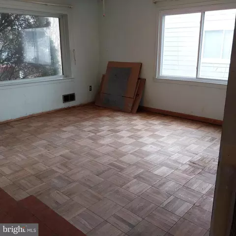 Living - 1010 7th St, Laurel, MD 20707 photo 1 of 1
