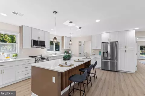 Kitchen - 719 Manning Rd E, Accokeek, MD 20607 photo 2 of 3
