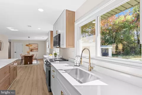 Kitchen - 719 Manning Rd E, Accokeek, MD 20607 photo 3 of 3