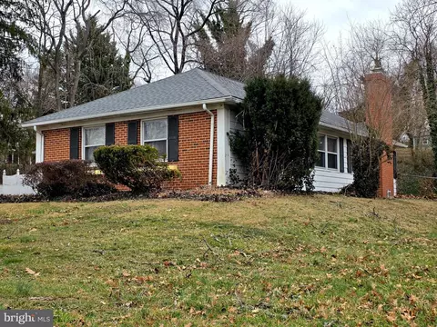 12902 Brunswick Ln, Bowie, MD 20715