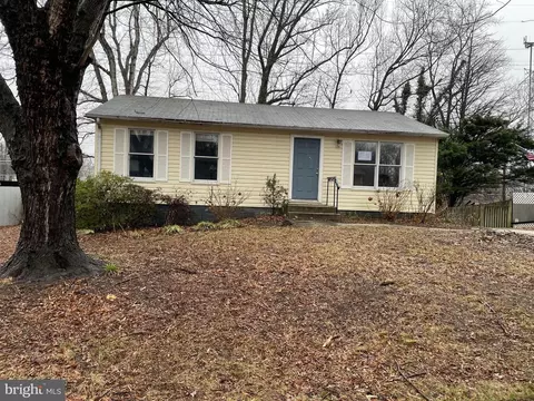 7310 Aquinas Ave, Marlboro, MD 20772